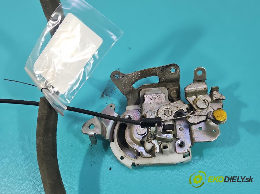 Dacia Dokker 2012- 1.6 16V 102 HP manual 75 kW 1598 cm3 5- zámok zadné pravý