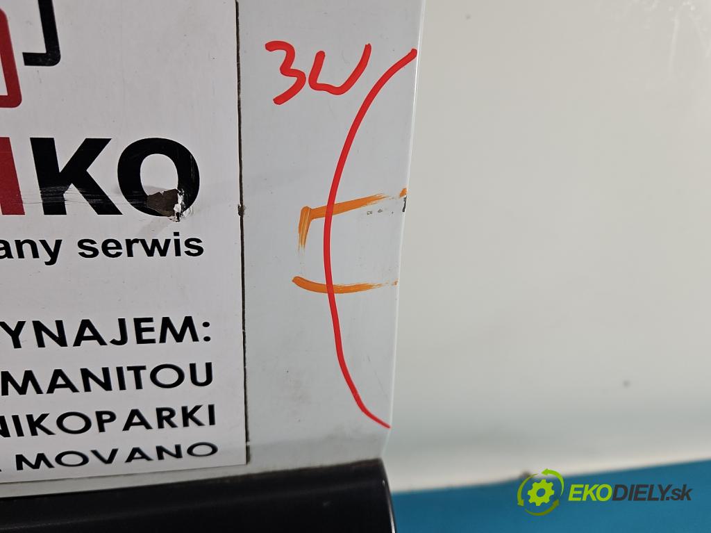 Dacia Dokker 2012- 1.6 16V 102 hp manual 75 kW 1598 cm3 5- dveře zadní levé  (Klika dveří ostatní)