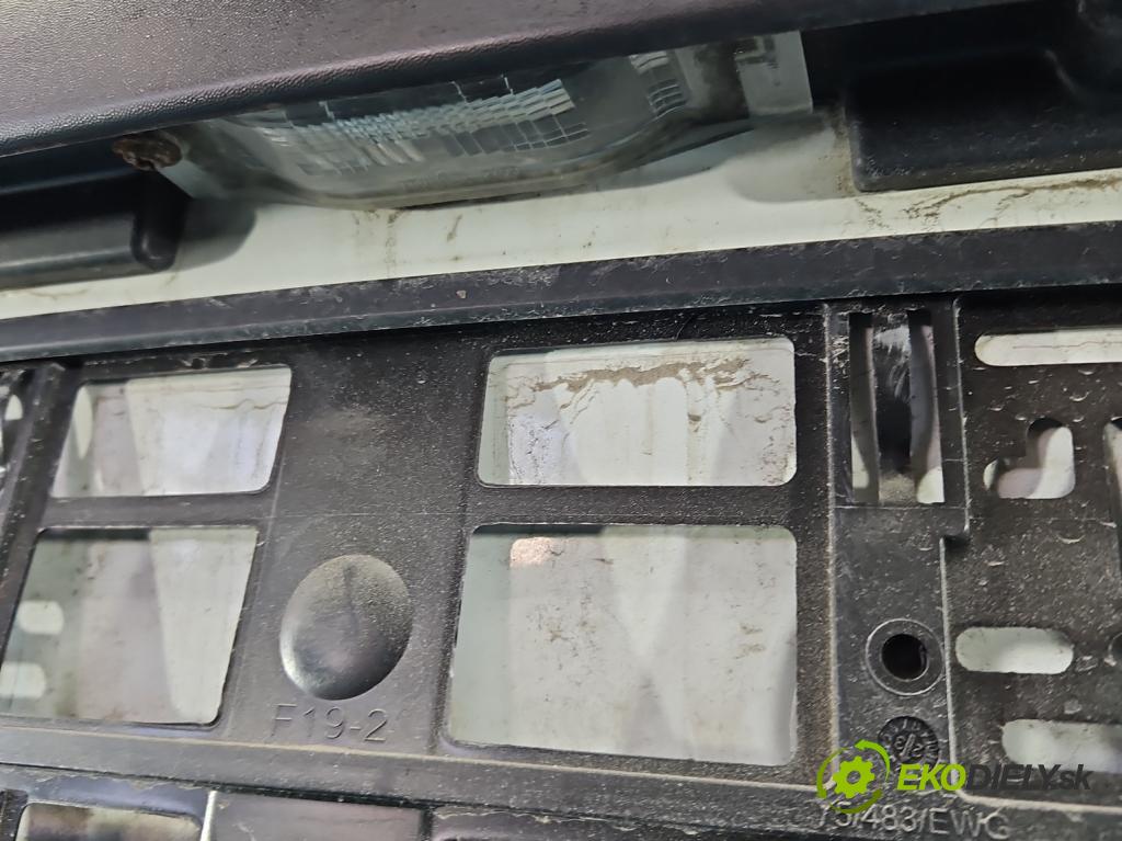 Dacia Dokker 2012- 1.6 16V 102 hp manual 75 kW 1598 cm3 5- dveře zadní levé  (Klika dveří ostatní)