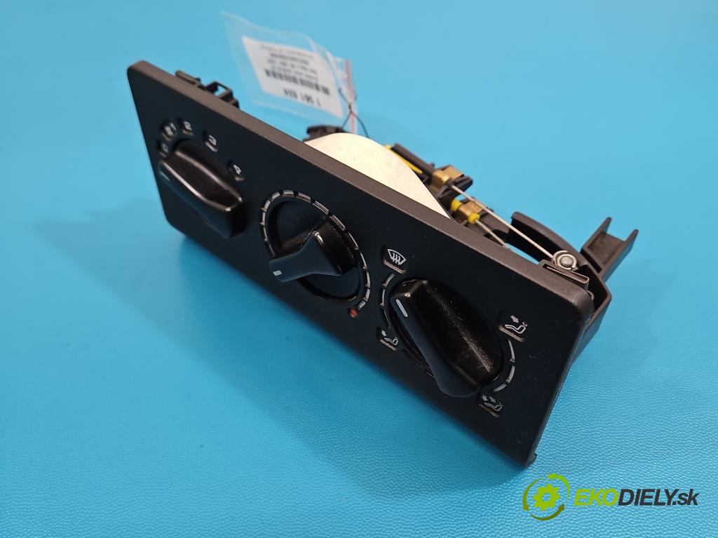 Seat Ibiza II 6K 1993-2002 1.6 8V 75 HP manual 55 kW 1598 cm3 3- panel kúrenia 1H0819045A