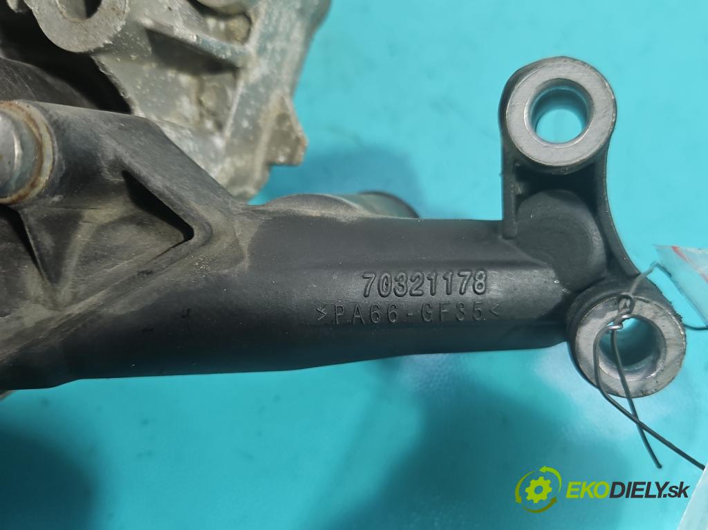 Mercedes B W246  2011-2018 2.1 cdi 136hp automatic 100 kW 2143 cm3 5- Základ: filtra olej: A6511801065 (Kryt olejového filtru)