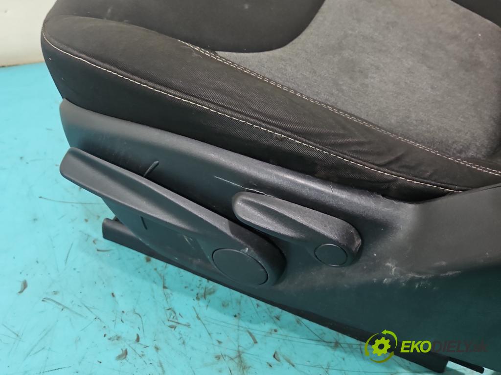 Jeep Cherokee KL 2013-2023 2.0 multijet: 140 HP manual 103 kW 1956 cm3 5- Sedačka ľavý  (Sedadlo)