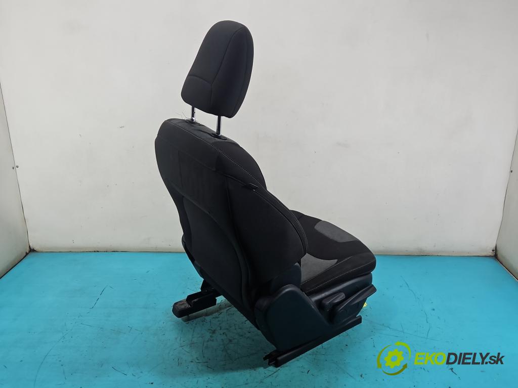 Jeep Cherokee KL 2013-2023 2.0 multijet 140 hp manual 103 kW 1956 cm3 5- Sedadlo pravý  (Sedadlo)