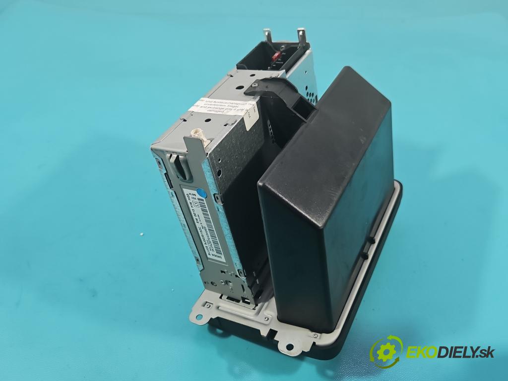 Skoda Rapid 2012-2019 1.2 TSI 86 hp manual 63 kW 1197 cm3 5- Radio továrna: 5J0035152C