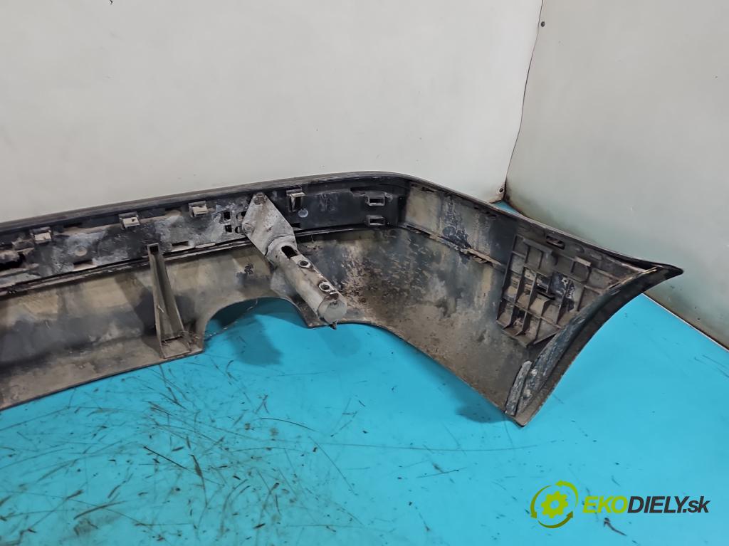 Audi 80 B4 1991-1994 2.0 8V 90 hp manual 66 kW 1984 cm3 4- nárazník zadní  (Klika dveří ostatní)