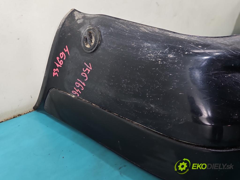 Audi 80 B4 1991-1994 2.0 8V 90 hp manual 66 kW 1984 cm3 4- nárazník zadní  (Klika dveří ostatní)