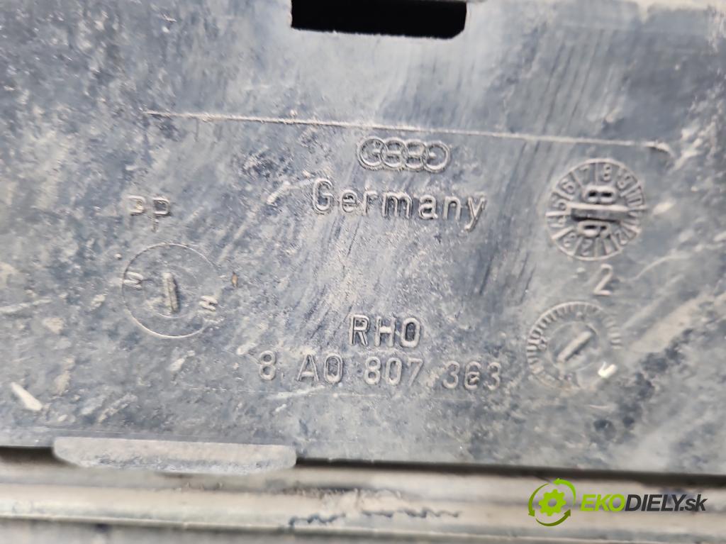 Audi 80 B4 1991-1994 2.0 8V 90 hp manual 66 kW 1984 cm3 4- nárazník zadní  (Klika dveří ostatní)