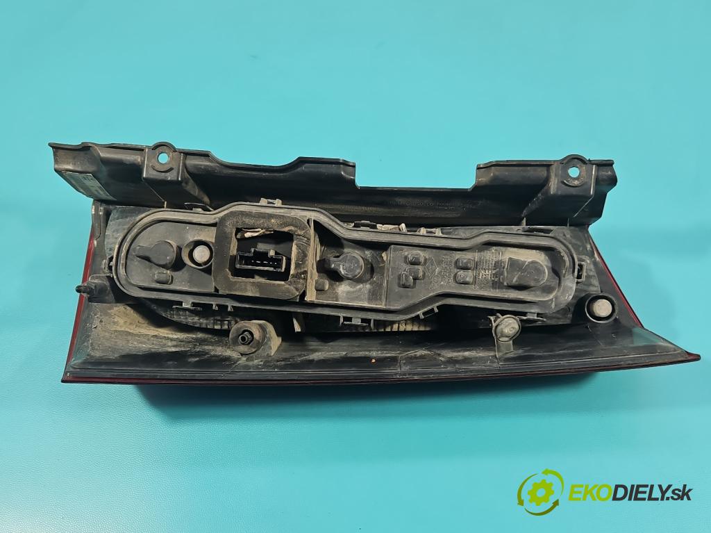 Dacia Dokker 2012- 1.6 16V 102 HP manual 75 kW 1598 cm3 5- svetlo / reflektor zadné ľavé 265551619R (Kľučka dverí ostatné)