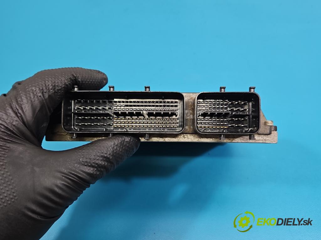 Toyota Auris I 2006-2013 1.3 vvti 99 hp manual 73 kW 1329 cm3 5- řídící jednotka motoru 89661-02W31