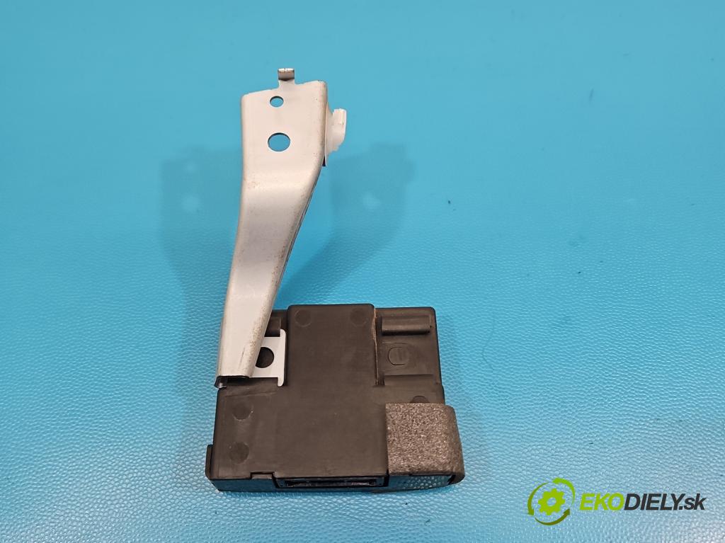 Toyota Auris I 2006-2013 1.3 vvti 99 hp manual 73 kW 1329 cm3 5- řídící jednotka motoru 89661-02W31