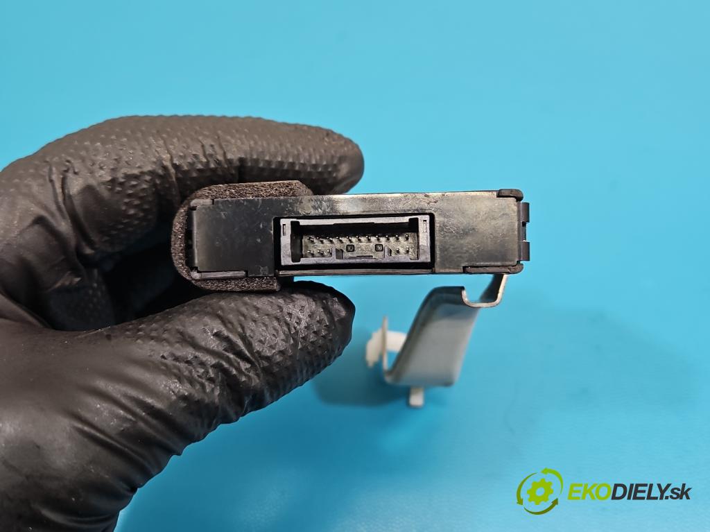 Toyota Auris I 2006-2013 1.3 vvti 99 hp manual 73 kW 1329 cm3 5- řídící jednotka motoru 89661-02W31