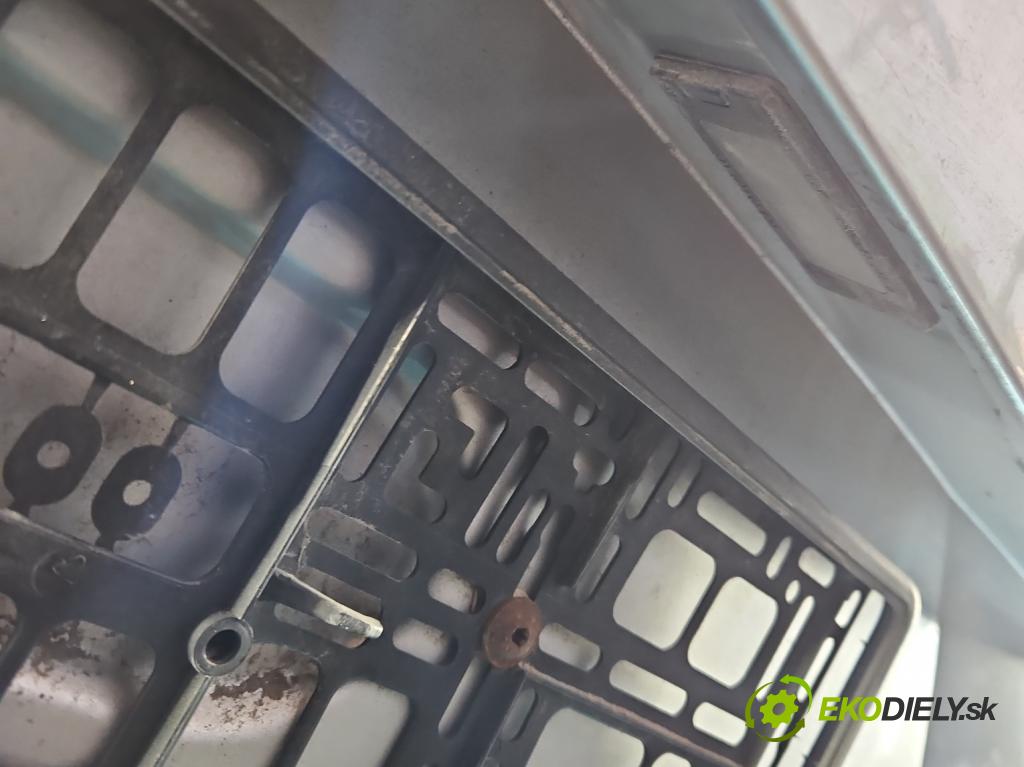 Skoda Rapid 2012-2019 1.2 TSI 86 hp manual 63 kW 1197 cm3 5- zadní kufrové dveře  (Zadní kapota (kufr))