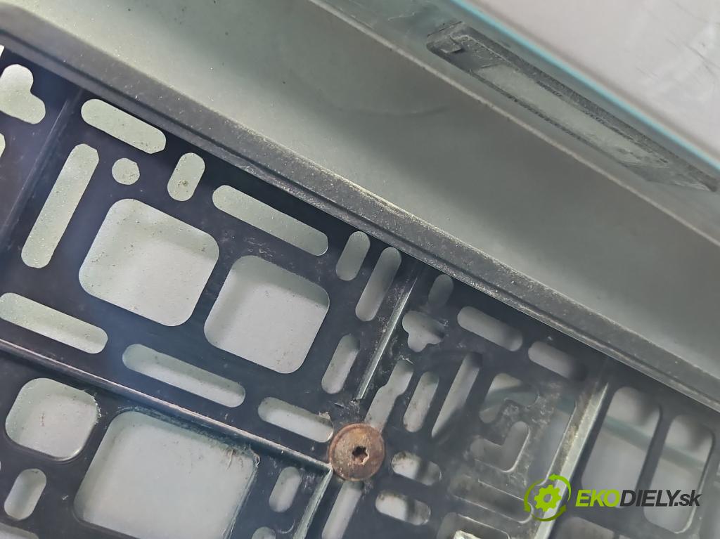 Skoda Rapid 2012-2019 1.2 TSI 86 hp manual 63 kW 1197 cm3 5- zadní kufrové dveře  (Zadní kapota (kufr))