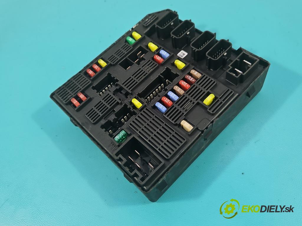 Renault Scenic III 2009-2016 1.4 131 HP manual 96 kW 1397 cm3 5- riadiaca jednotka ostatné 284B62342R