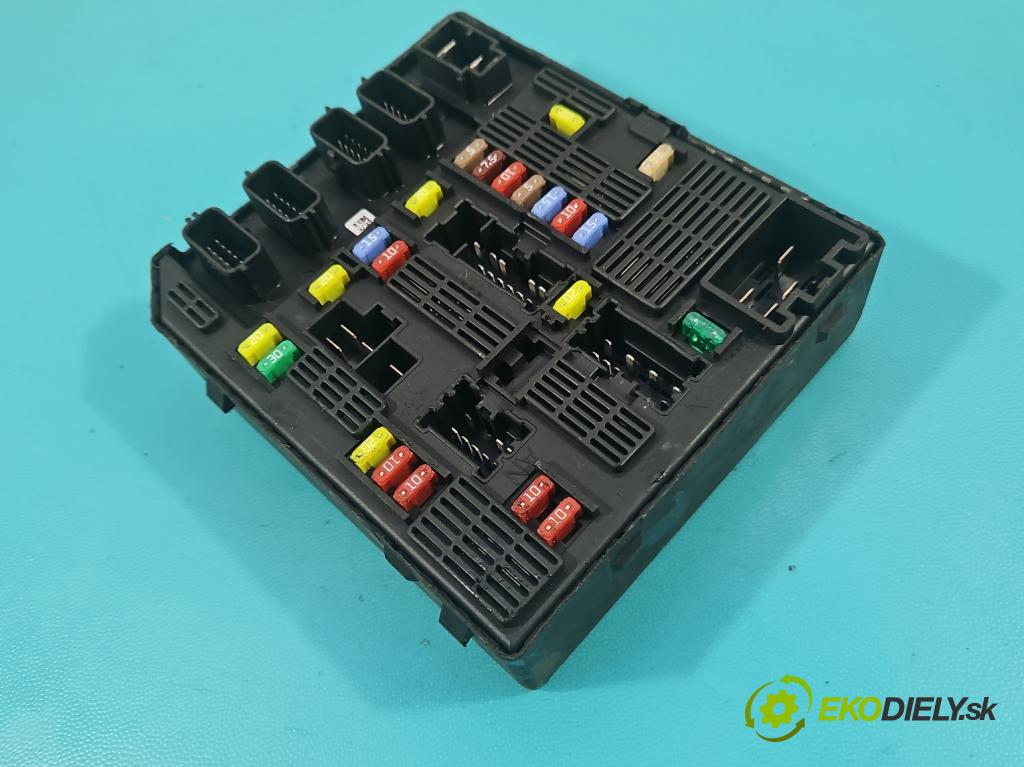 Renault Scenic III 2009-2016 1.4 131 HP manual 96 kW 1397 cm3 5- riadiaca jednotka ostatné 284B62342R