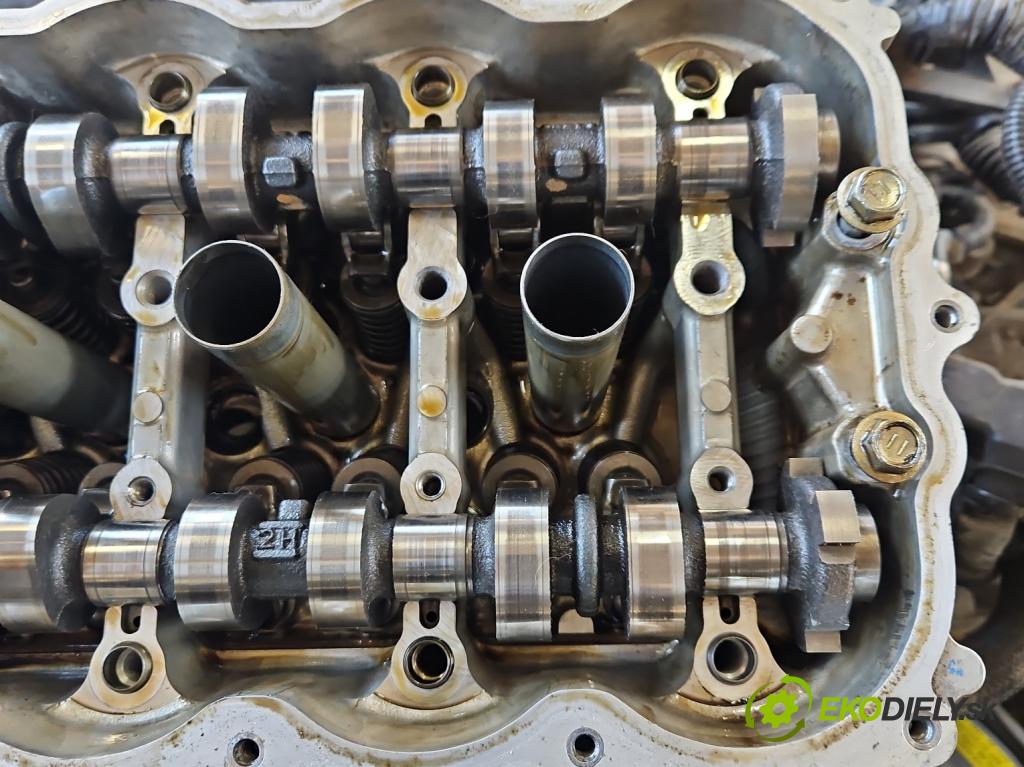 Toyota Auris I 2006-2013 1.3 vvti 99 hp manual 73 kW 1329 cm3 5- hlava motoru