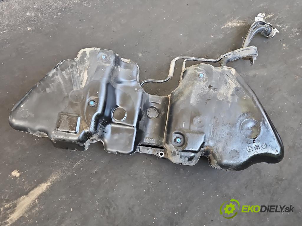 Mercedes E W213 2016-2023 2.0 CDI 194KM automatic 143 kW 1950 cm3 4- Nádrž: paliva A2134702401 (Palivová nádrž)