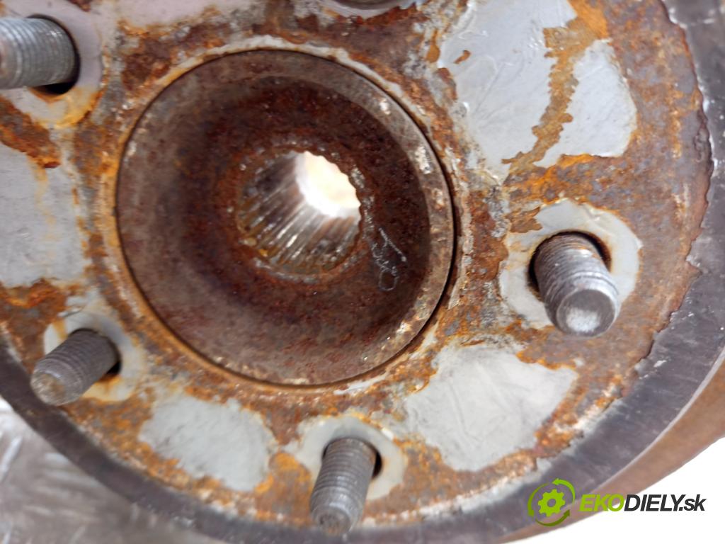 Chrysler Voyager IV 2000-2007 3.3 V6 174 hp automatic 128 kW 3301 cm3 5- zadní výztuha  (Zadní výztuha)