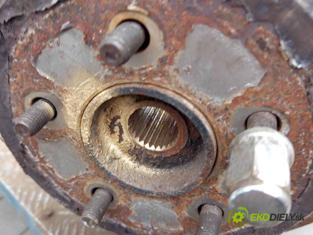 Chrysler Voyager IV 2000-2007 3.3 V6 174 hp automatic 128 kW 3301 cm3 5- zadní výztuha  (Zadní výztuha)