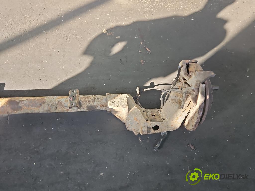 Chrysler Voyager IV 2000-2007 3.3 V6 174 HP automatic 128 kW 3301 cm3 5- zadna výstuha  (Výstuha zadná)