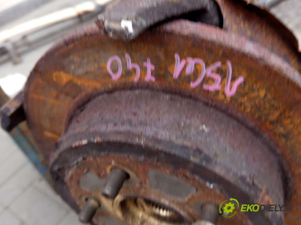 Chrysler Voyager IV 2000-2007 3.3 V6 174 hp automatic 128 kW 3301 cm3 5- zadní výztuha  (Zadní výztuha)