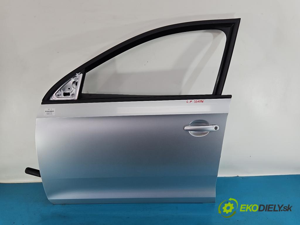 Skoda Rapid 2012-2019 1.2 TSI CBZA 86 HP manual 63 kW 1197 cm3 5- dvere predné ľavé  (Kľučka dverí ostatné)