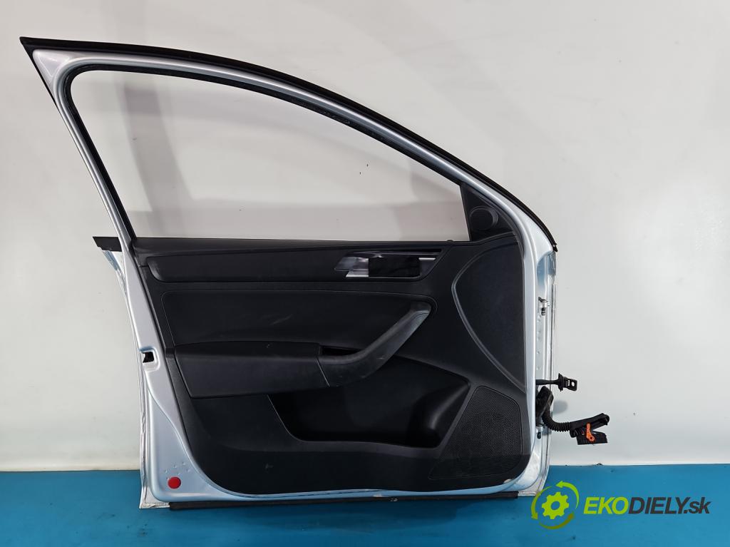 Skoda Rapid 2012-2019 1.2 TSI CBZA 86 HP manual 63 kW 1197 cm3 5- dvere predné ľavé  (Kľučka dverí ostatné)