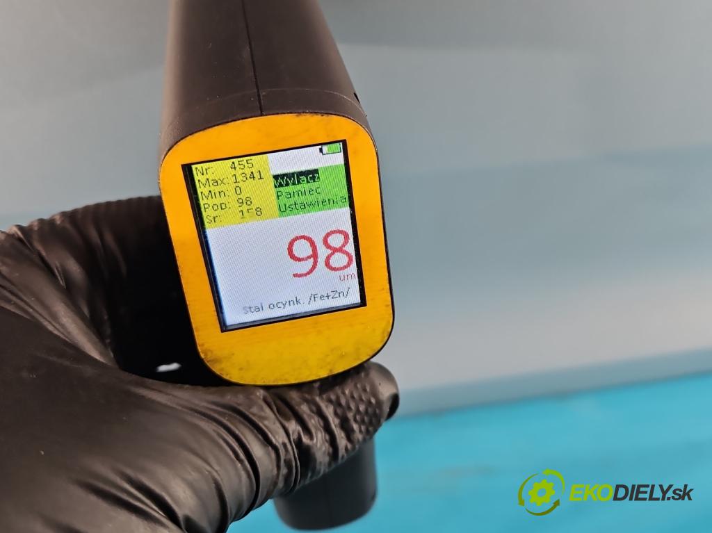 Skoda Rapid 2012-2019 1.2 TSI 86 hp manual 63 kW 1197 cm3 5- dveře přední pravé  (Klika dveří ostatní)