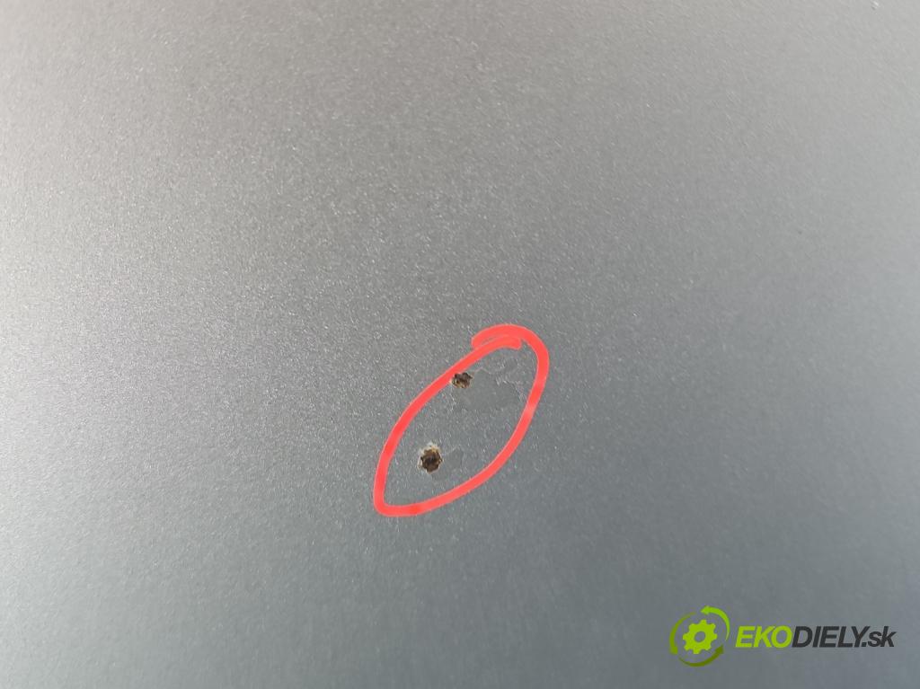 Skoda Rapid 2012-2019 1.2 TSI CBZA 86 HP manual 63 kW 1197 cm3 5- kapota predná