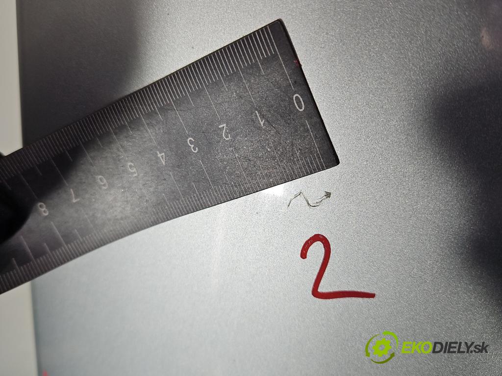 Skoda Rapid 2012-2019 1.2 TSI CBZA 86 HP manual 63 kW 1197 cm3 5- kapota predná