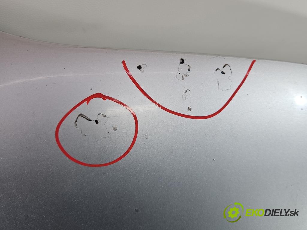 Skoda Rapid 2012-2019 1.2 TSI CBZA 86 HP manual 63 kW 1197 cm3 5- kapota predná