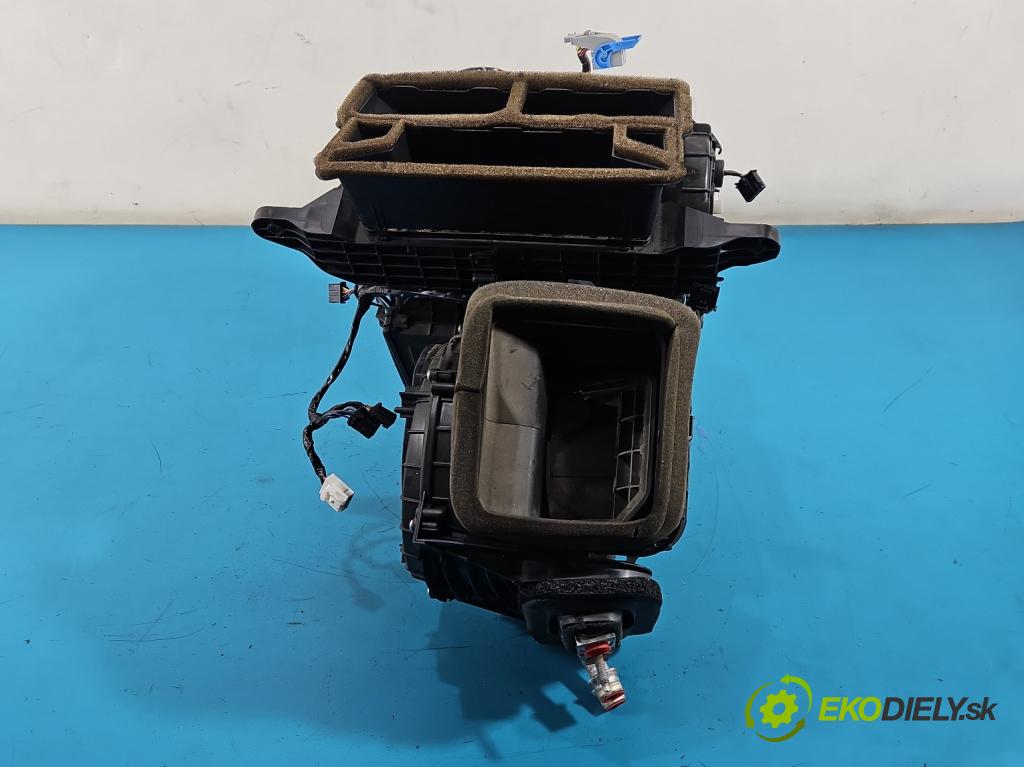 Jeep Cherokee KL 2013-2023 2.0 multijet 140 hp manual 103 kW 1956 cm3 5- radiátor P68139418AF (Radiátor topení)