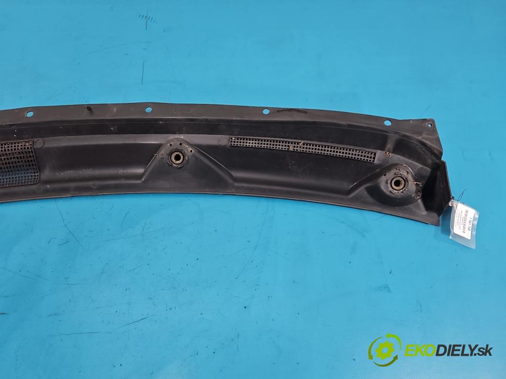 Jeep Cherokee KL 2013-2023 2.0 multijet 140 hp manual 103 kW 1956 cm3 5- torpédo 5069959 (Plast pod čelním sklem)