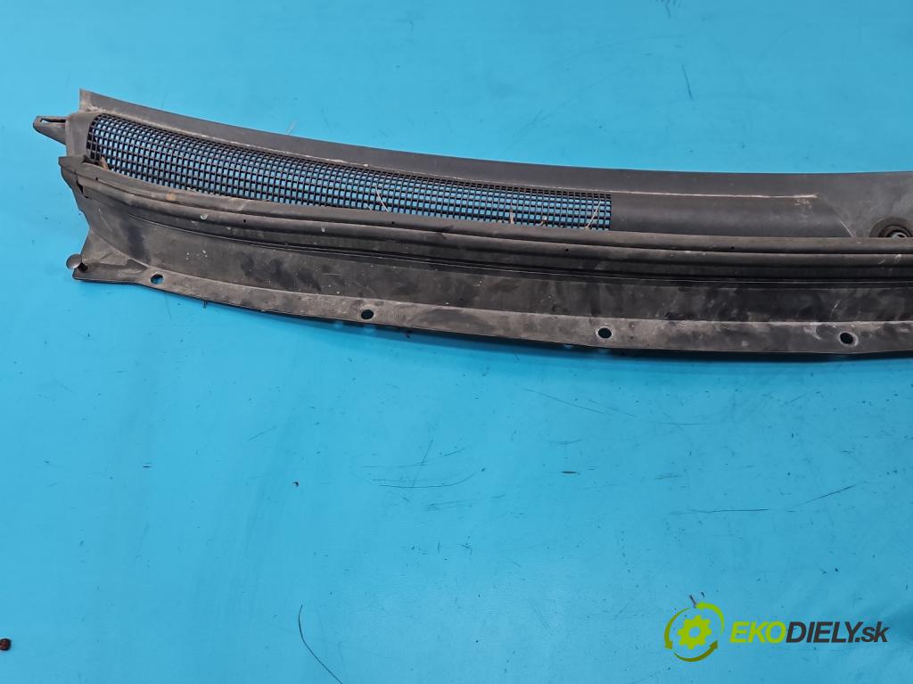 Jeep Cherokee KL 2013-2023 2.0 multijet 140 hp manual 103 kW 1956 cm3 5- torpédo 5069959 (Plast pod čelním sklem)