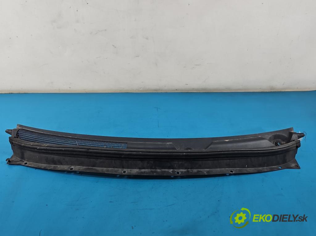 Jeep Cherokee KL 2013-2023 2.0 multijet 140 hp manual 103 kW 1956 cm3 5- torpédo 5069959 (Plast pod čelním sklem)