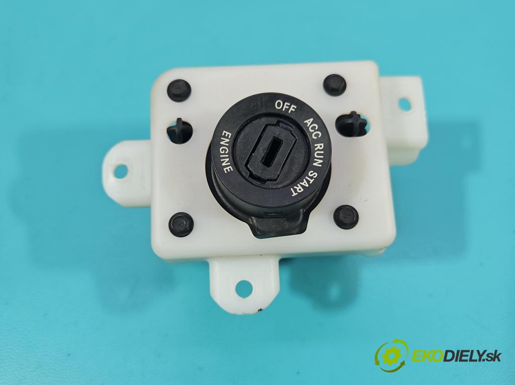 Jeep Cherokee KL 2013-2023 2.0 multijet: 140 HP manual 103 kW 1956 cm3 5- Spínačka 56046989AC (Spínacia skrinka)