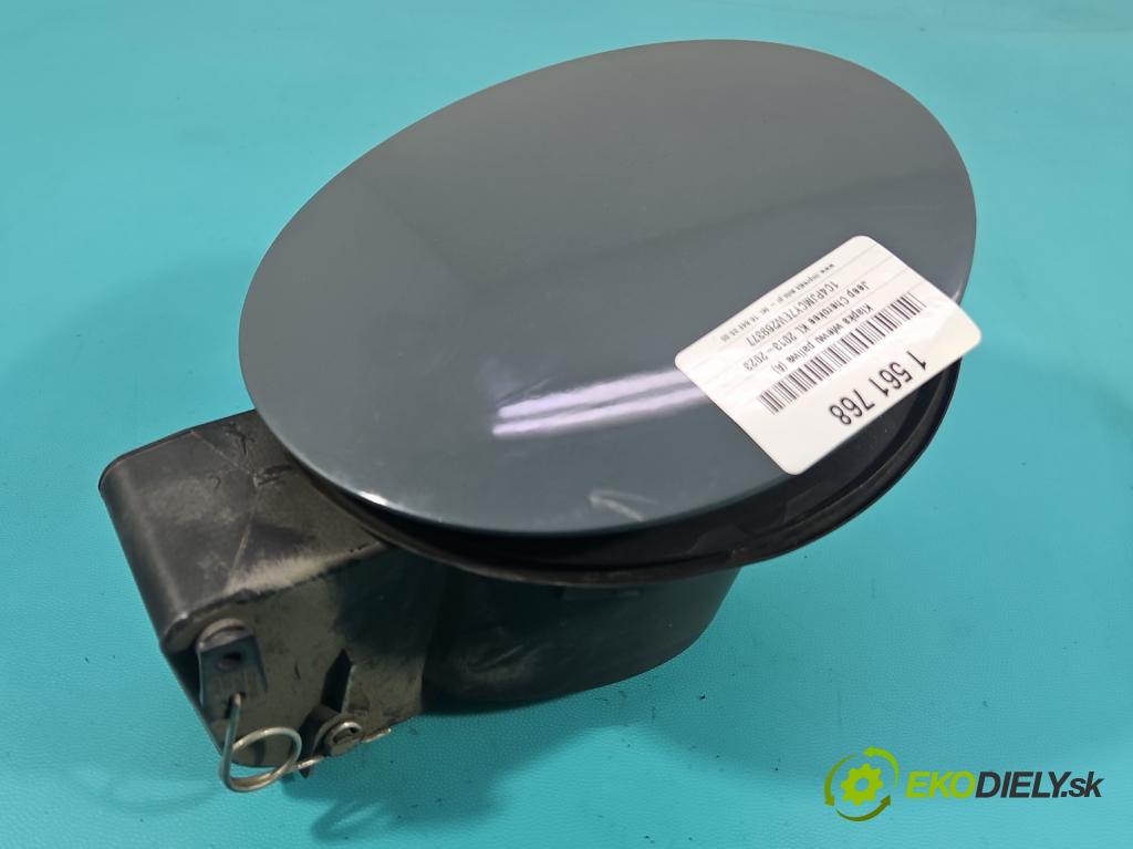 Jeep Cherokee KL 2013-2023 2.0 multijet 140 hp manual 103 kW 1956 cm3 5- Klapka nalévání paliva 68102575A (Klika dveří ostatní)