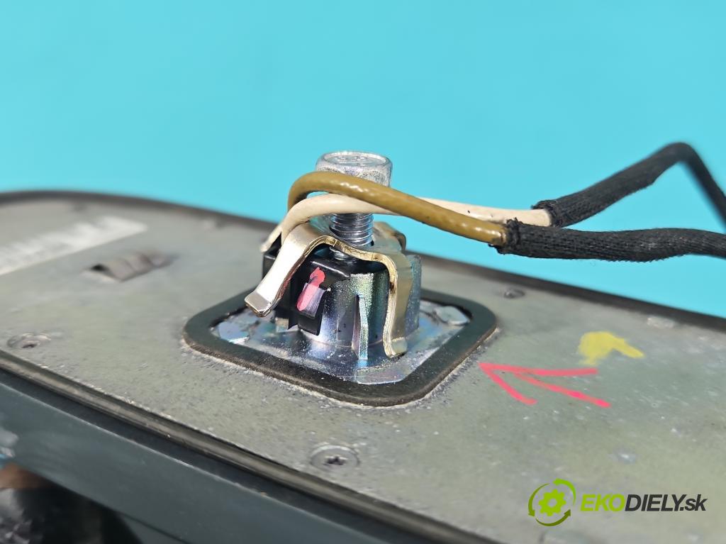 Jeep Cherokee KL 2013-2023 2.0 multijet 140 hp manual 103 kW 1956 cm3 5- Antena 81044LDS-A