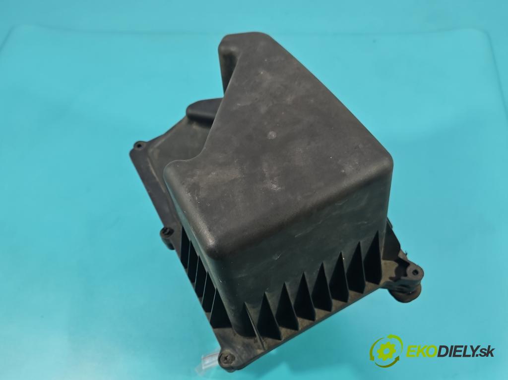 Jeep Cherokee KL 2013-2023 2.0 multijet: 140 HP manual 103 kW 1956 cm3 5- obal filtra vzduchu  (Obal vzduchového filtra)