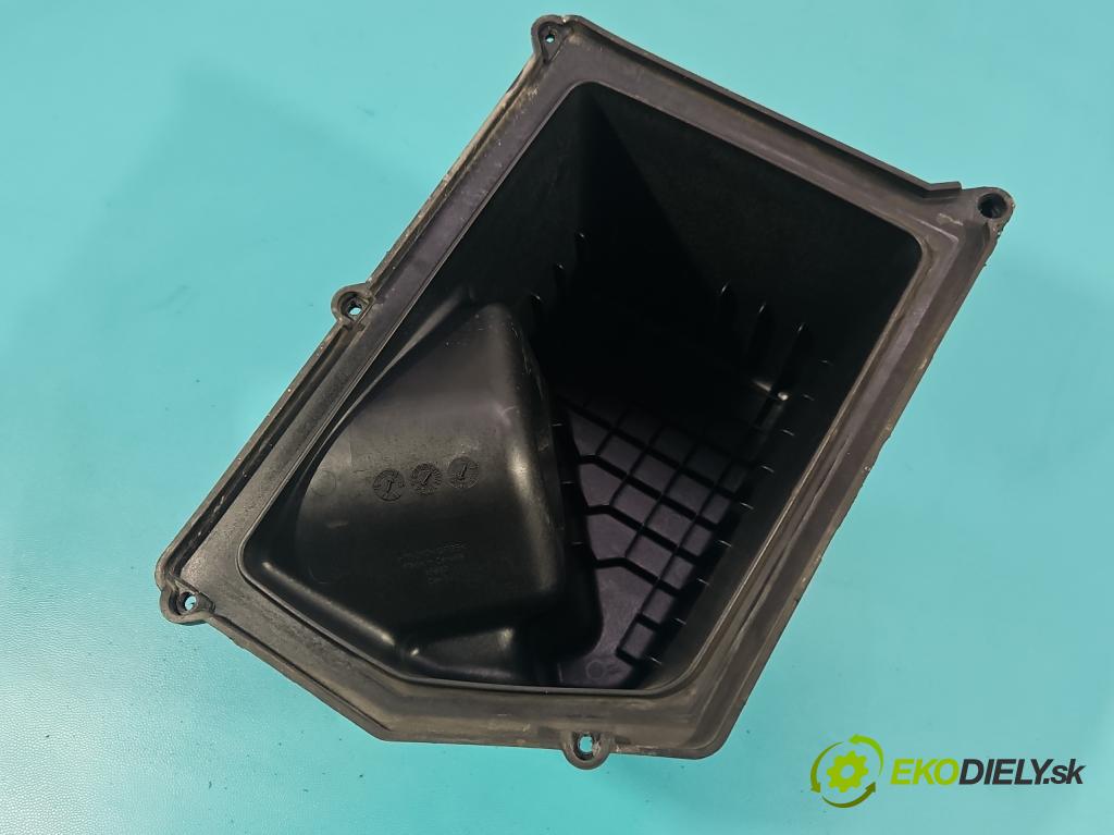 Jeep Cherokee KL 2013-2023 2.0 multijet: 140 HP manual 103 kW 1956 cm3 5- obal filtra vzduchu  (Obal vzduchového filtra)