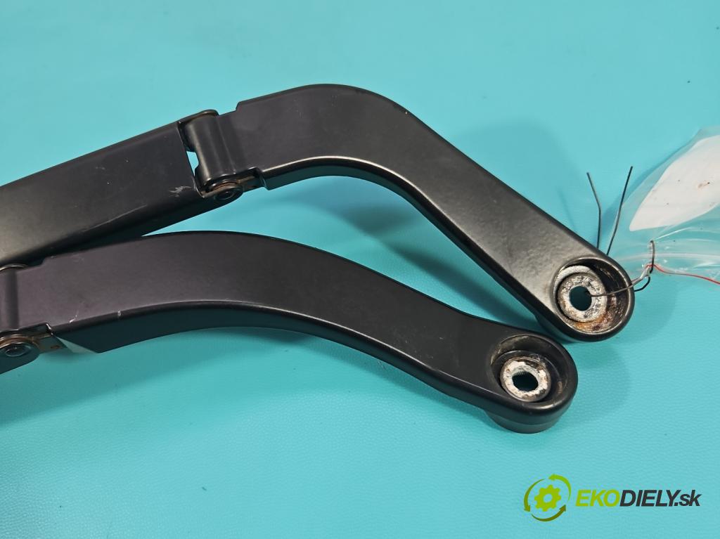 Jeep Cherokee KL 2013-2023 2.0 multijet: 140 HP manual 103 kW 1956 cm3 5- rameno stieračov predné komplet