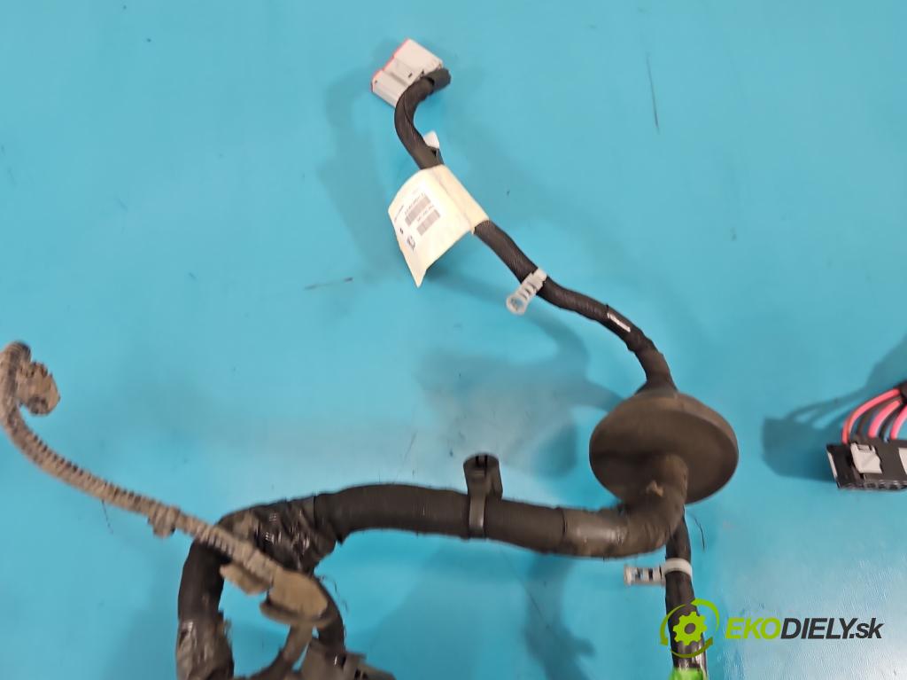 Jeep Cherokee KL 2013-2023 2.0 multijet: 140 HP manual 103 kW 1956 cm3 5- Zväzok: ostatné 2998180