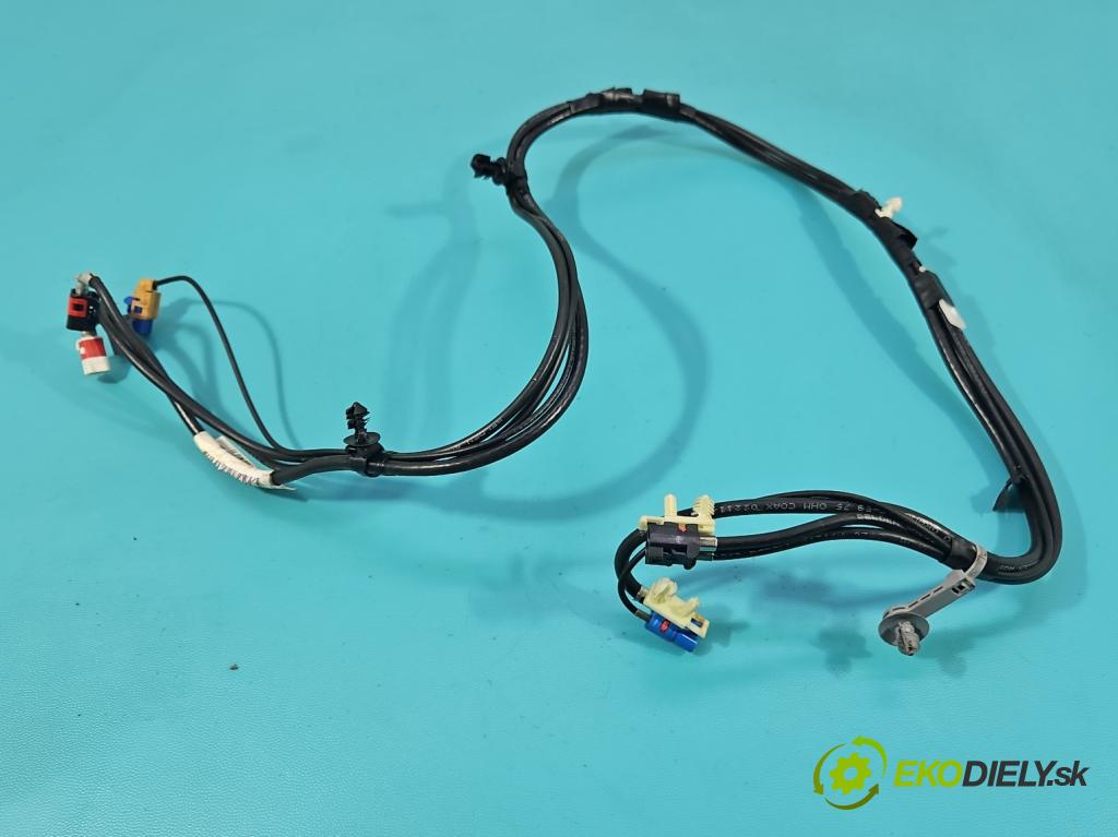 Jeep Cherokee KL 2013-2023 2.0 multijet: 140 HP manual 103 kW 1956 cm3 5- Zväzok: ostatné 68200504AB