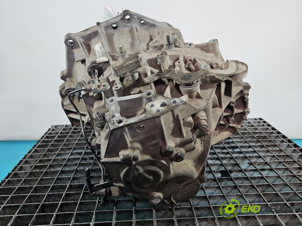 Toyota Auris I 2006-2013 1.3 vvti 99 hp manual 73 kW 1329 cm3 5- převodovka stupňová manual 31115-0D090