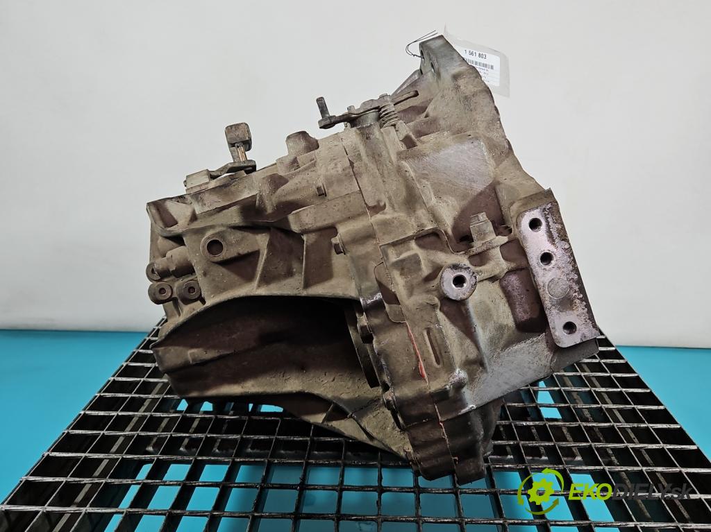 Toyota Auris I 2006-2013 1.3 vvti 99 hp manual 73 kW 1329 cm3 5- převodovka stupňová manual 31115-0D090