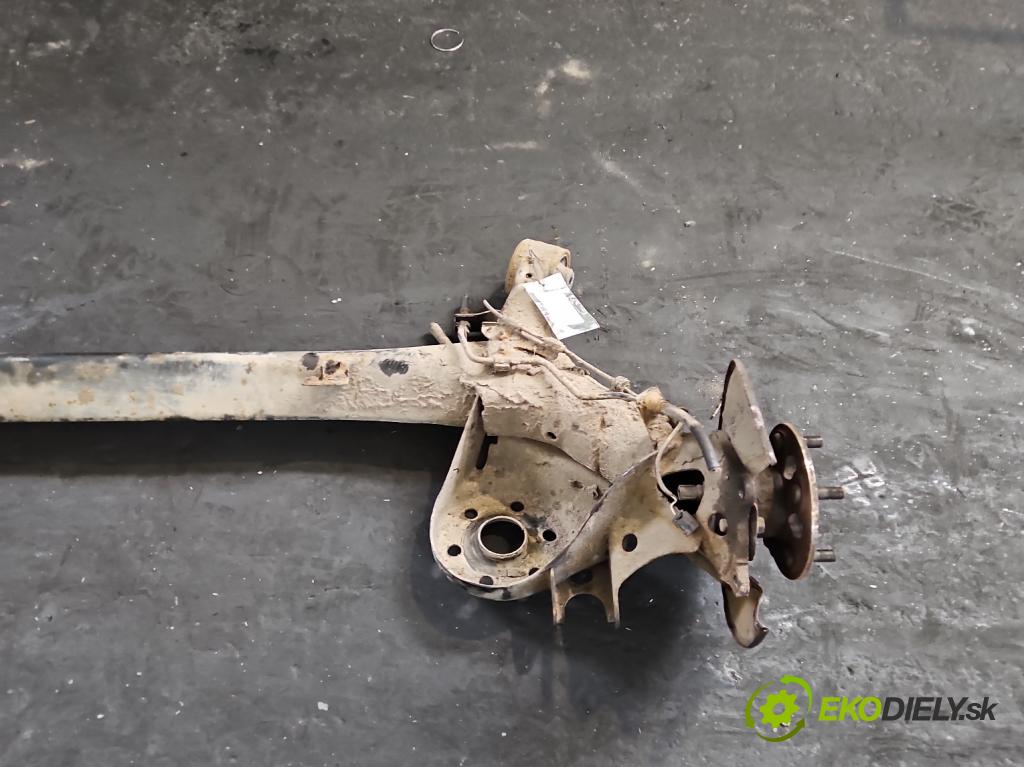 Toyota Auris I 2006-2013 1.3 vvti 99 HP manual 73 kW 1329 cm3 5- zadna výstuha  (Výstuha zadná)