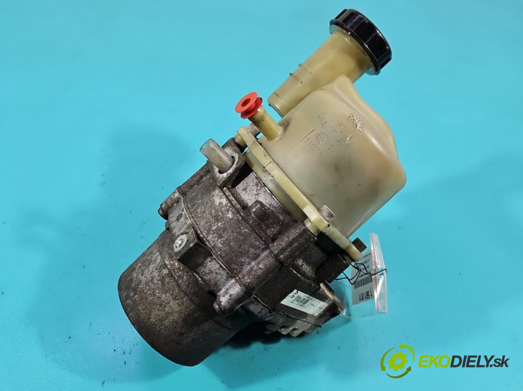 Dacia Dokker 2012- 1.6 16V 102 HP manual 75 kW 1598 cm3 5- čerpadlo posilovač 491109155R (Servočerpadlo)