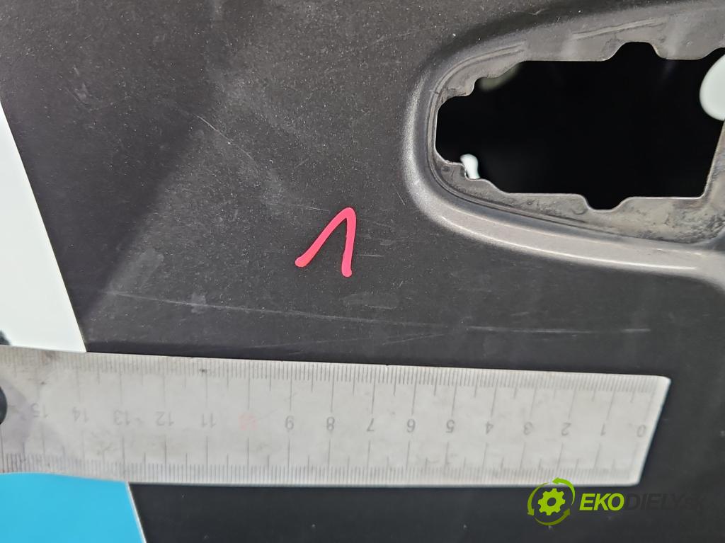 Toyota Rav4 IV 2013-2018 2.0 D4D 124 hp manual 91 kW 1998 cm3 5- dveře zadní pravé  (Klika dveří ostatní)