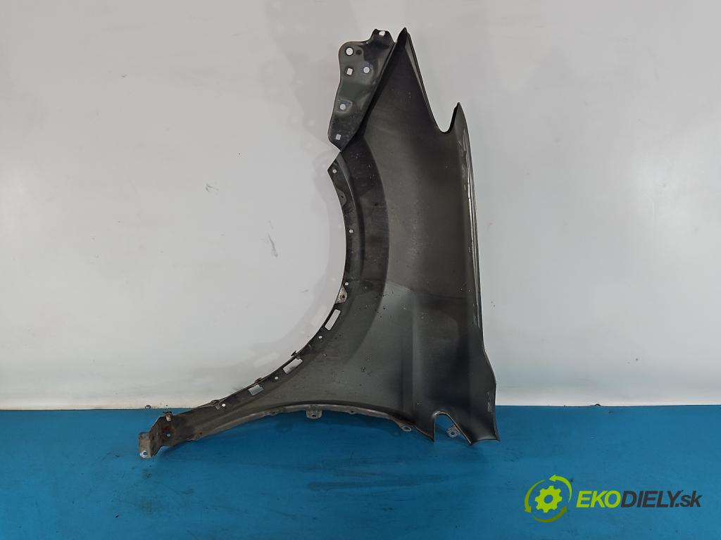 Toyota Rav4 IV 2013-2018 2.0 D4D 124hp manual 91 kW 1998 cm3 5- blatník predné pravý  (Kľučka dverí ostatné)