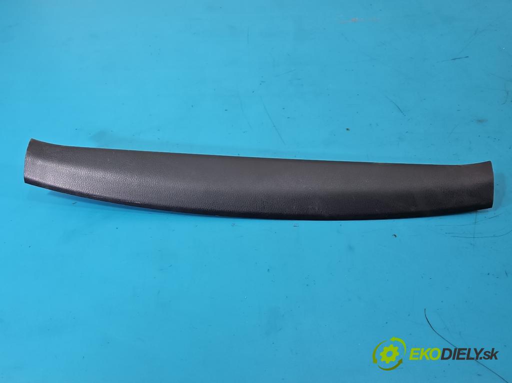 Toyota Rav4 IV 2013-2018 2.0 D4D 124 hp manual 91 kW 1998 cm3 5- Tapacír: kufrových dveří 67765-42040